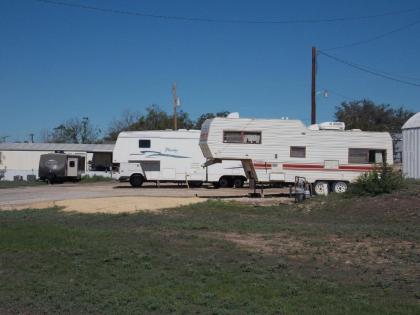 Holiday Host Motel - image 6