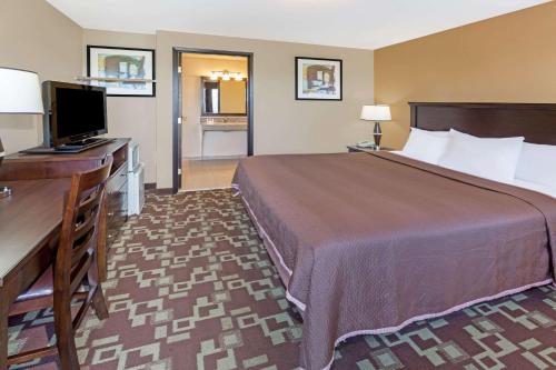 Travelodge by Wyndham Newport - image 3