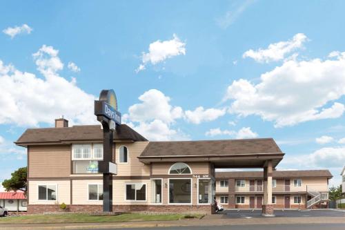 Days Inn by Wyndham Newport OR - main image