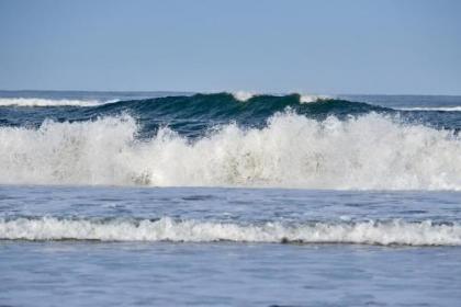 Best Western Plus Agate Beach Inn - image 3