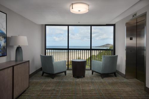 Best Western Plus Agate Beach Inn - image 5