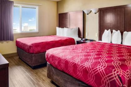 Econo Lodge Newport - image 5