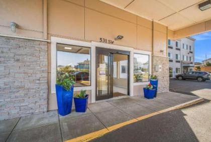 Comfort Inn Newport - image 3