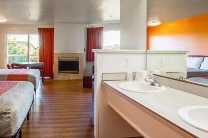 Motel 6-Newport OR - image 5