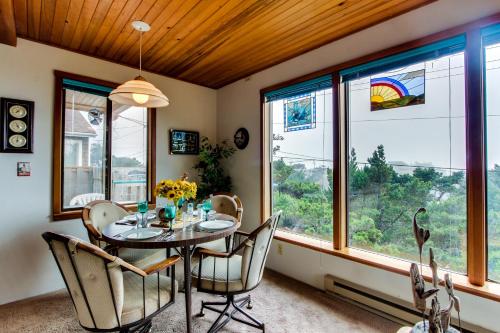Hill Villa - image 2