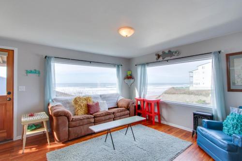 The Pearl of Nye Beach - main image