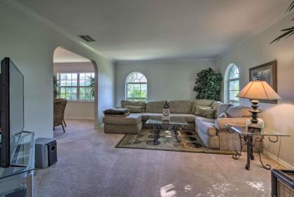 Vero Beach Pet-Friendly Home 1 Mi To Beach! - image 5