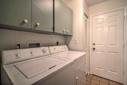Vero Beach Pet-Friendly Home 1 Mi To Beach! - image 6