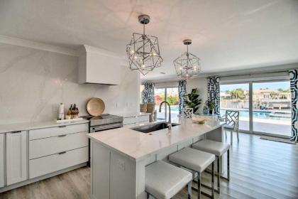 Lavish Vero Beach Escape with Hot Tub and Dock! - image 15