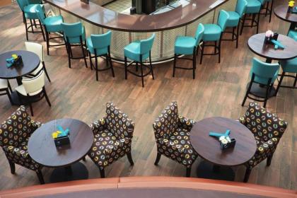 DoubleTree by Hilton Hotel South Bend - image 11