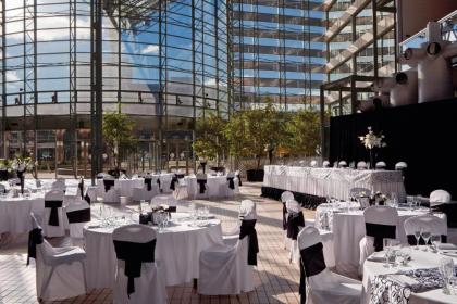 DoubleTree by Hilton Hotel South Bend - image 2