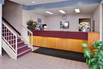 Americas Best Value Inn - South Bend - image 13
