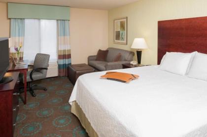 Hampton Inn & Suites South Bend - image 8
