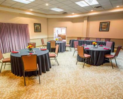 Comfort Suites University Area Notre Dame-South Bend - image 11