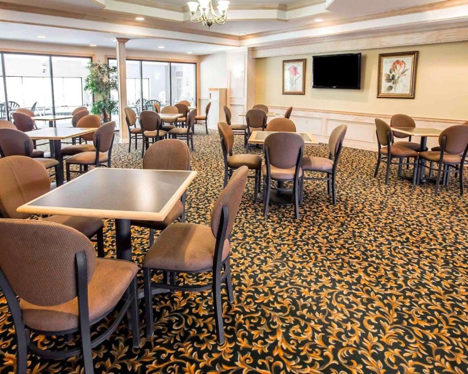 Comfort Suites University Area Notre Dame-South Bend - image 7