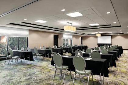 Hilton Garden Inn South Bend - image 9