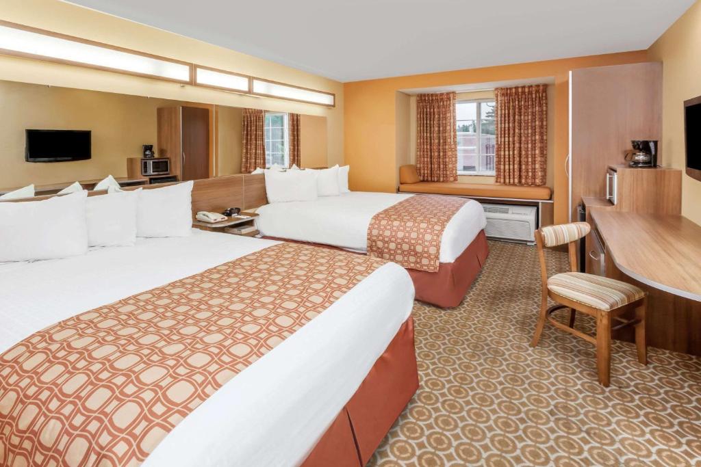 Microtel by Wyndham South Bend Notre Dame University - image 2