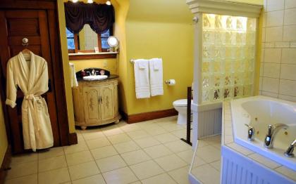 The Oliver Inn - image 12