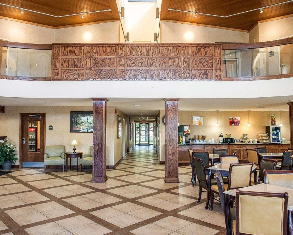 Quality Inn University Area - image 7