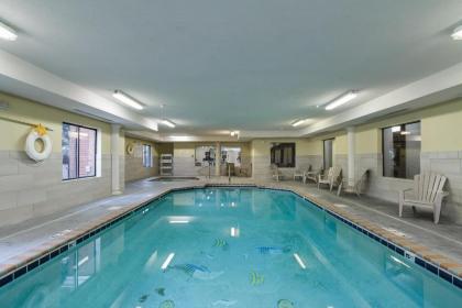 Holiday Inn Express & Suites - South Bend - Notre Dame Univ. - image 11