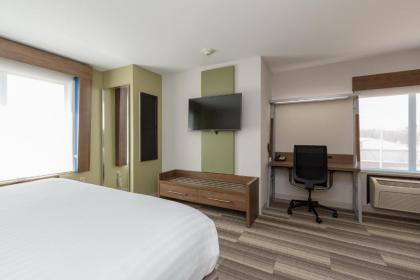 Holiday Inn Express & Suites - South Bend - Notre Dame Univ. - image 13
