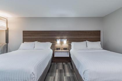 Holiday Inn Express & Suites - South Bend - Notre Dame Univ. - image 7