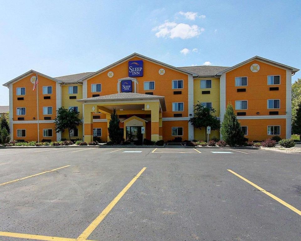 Sleep Inn South Bend Airport - main image