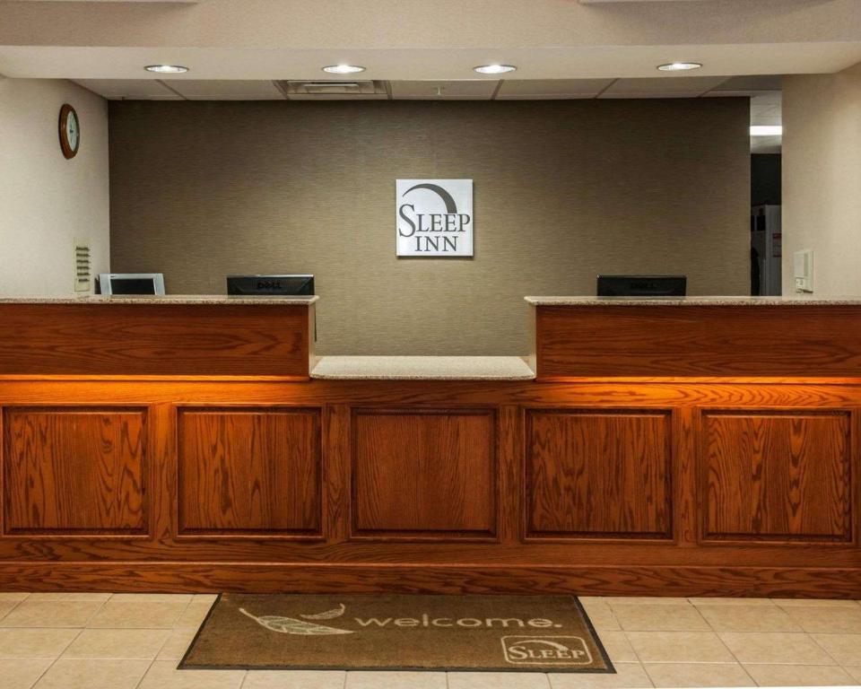 Sleep Inn South Bend Airport - image 3