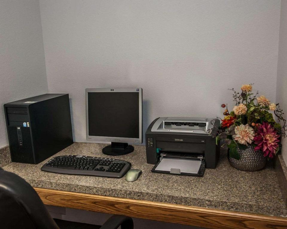 Sleep Inn South Bend Airport - image 7