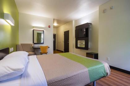Motel 6-South Bend IN - Mishawaka - image 8
