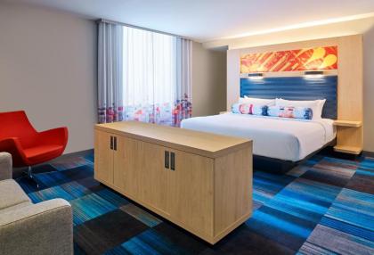 Aloft South Bend - image 15