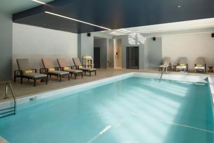Embassy Suites by Hilton South Bend - image 3