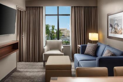 Embassy Suites by Hilton South Bend - image 7