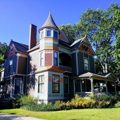 Innisfree Bed & Breakfast - image 4