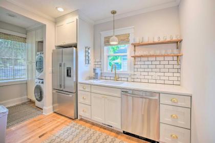 Chic Retreat Less Than 1 Mile to Notre Dame Campus! - image 8