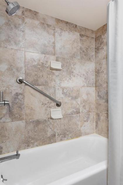 Delta Hotels by Marriott Burlington - image 11
