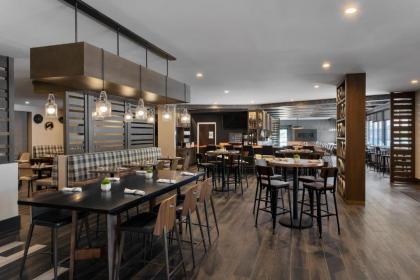 Delta Hotels by Marriott Burlington - image 16