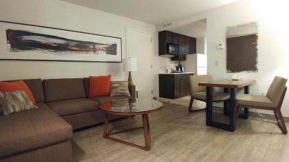 Delta Hotels by Marriott Burlington - image 3