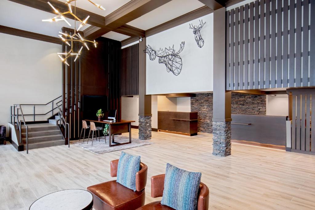 Delta Hotels by Marriott Burlington - image 6