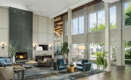DoubleTree by Hilton Hotel Burlington Vermont - image 13