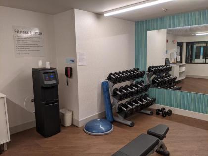 Holiday Inn Express South Burlington an IHG Hotel - image 18