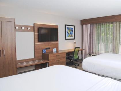 Holiday Inn Express South Burlington an IHG Hotel - image 2