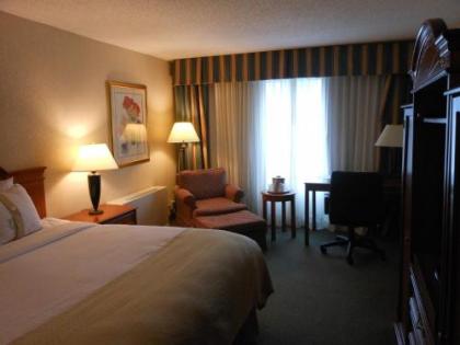 Holiday Inn South Burlington - image 8