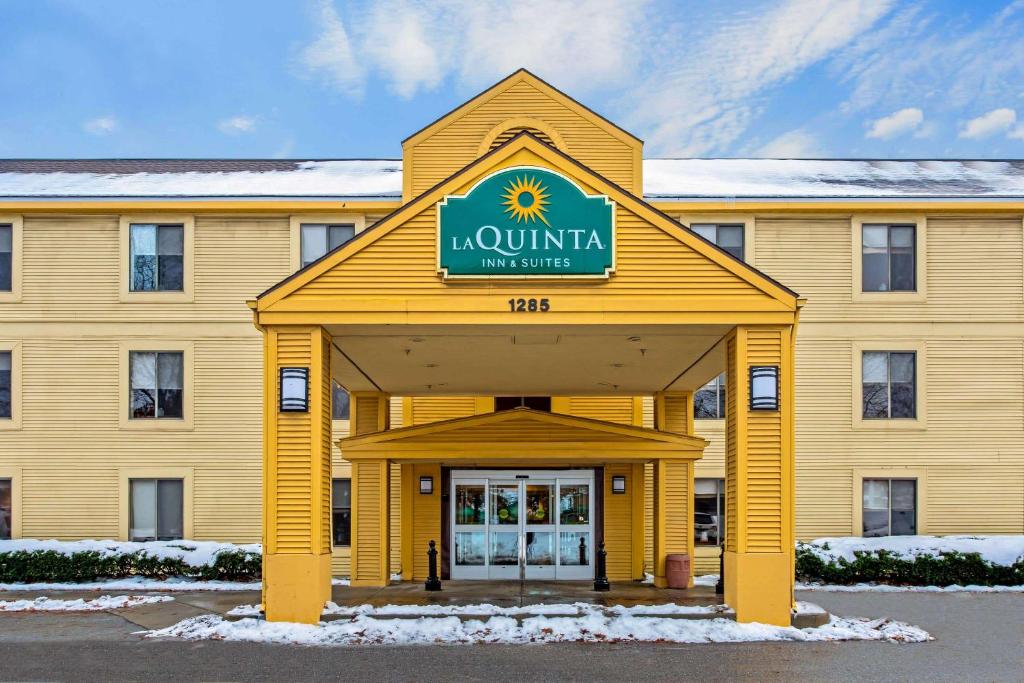 La Quinta by Wyndham South Burlington - image 3