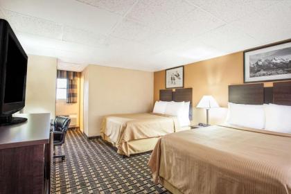 Travelodge by Wyndham South Burlington - image 3