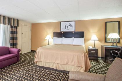 Travelodge by Wyndham South Burlington - image 4