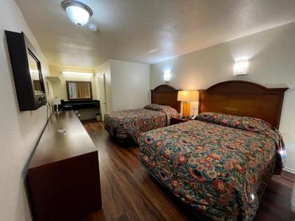 Sierra Inn - image 10