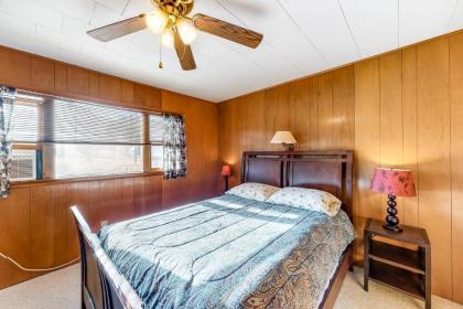 Uncle Kieth's Cabin - image 13