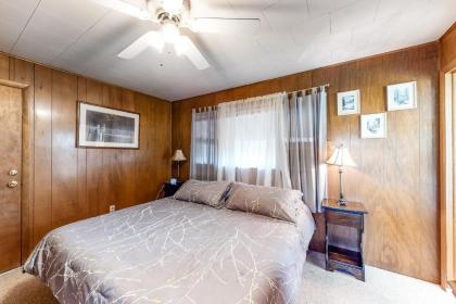 Uncle Kieth's Cabin - image 6