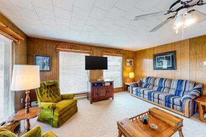 Uncle Kieth's Cabin - image 7